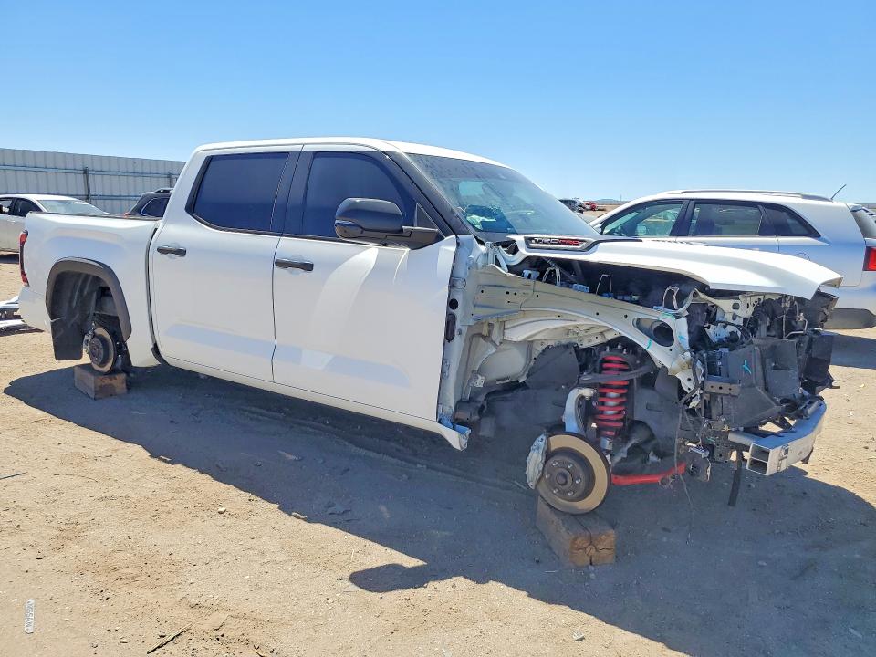 Photo 4 from auction – 2023 TOYOTA TUNDRA with VIN 5TFPC5DB3PX027645