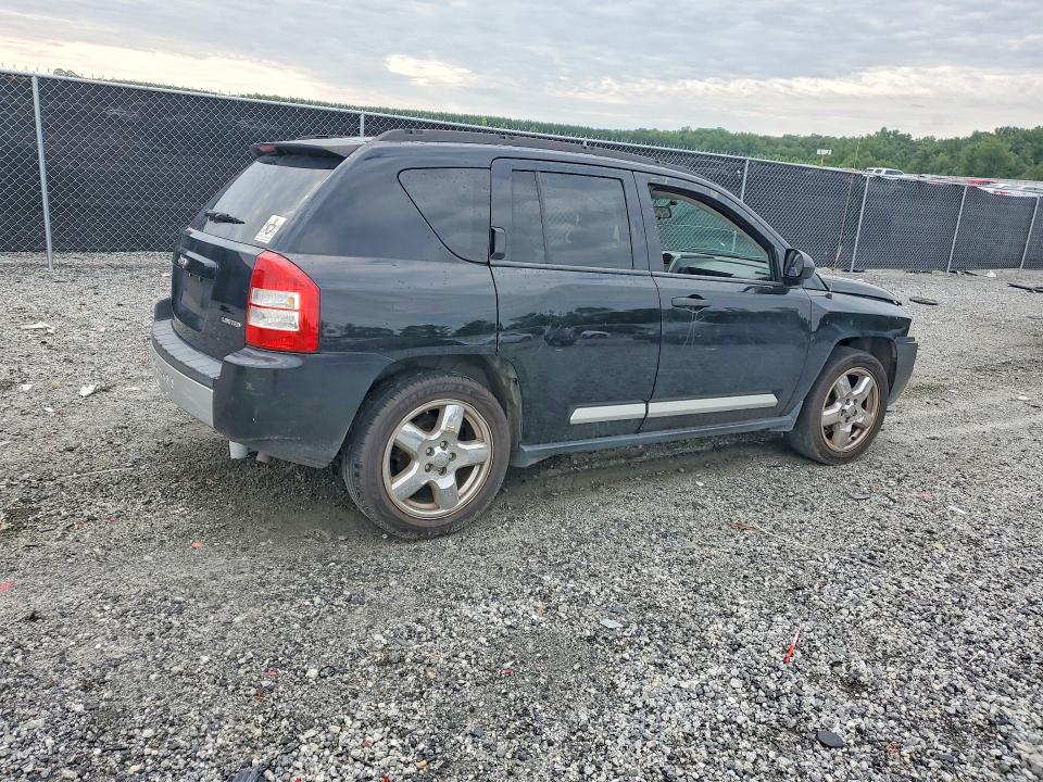 Photo 3 from auction – 2007 JEEP COMPASS with VIN 1J8FT57W17D209347