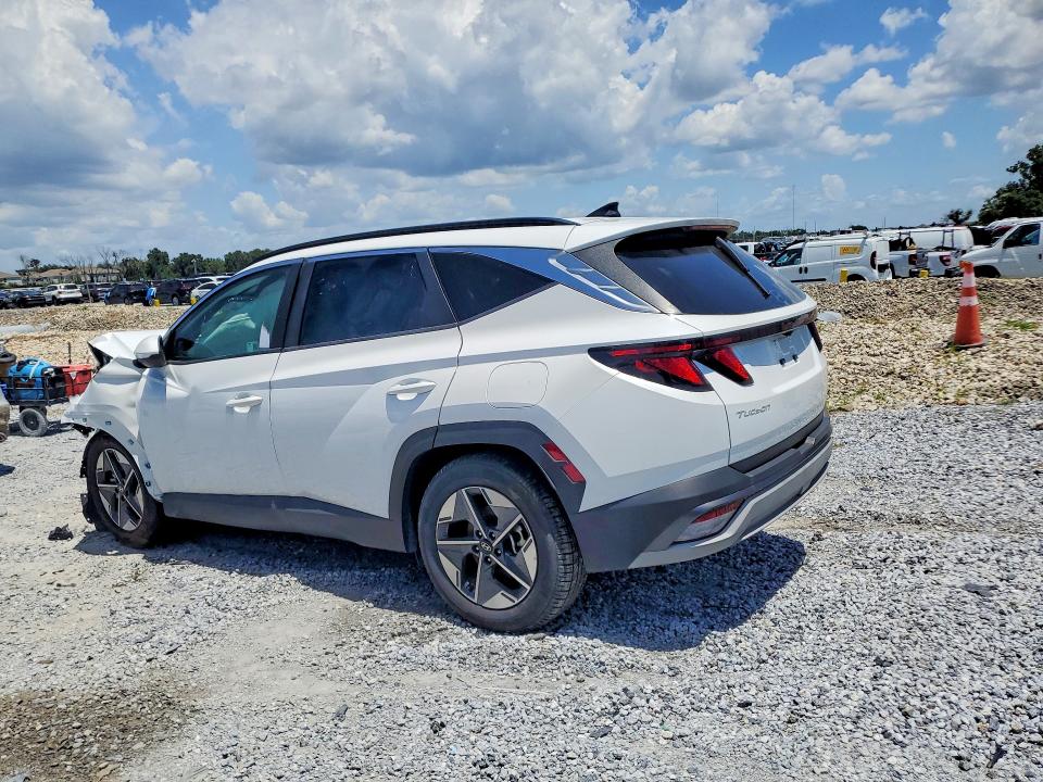 Photo 2 from auction – 2025 HYUNDAI TUCSON with VIN 5NMJBCDE7SH480417