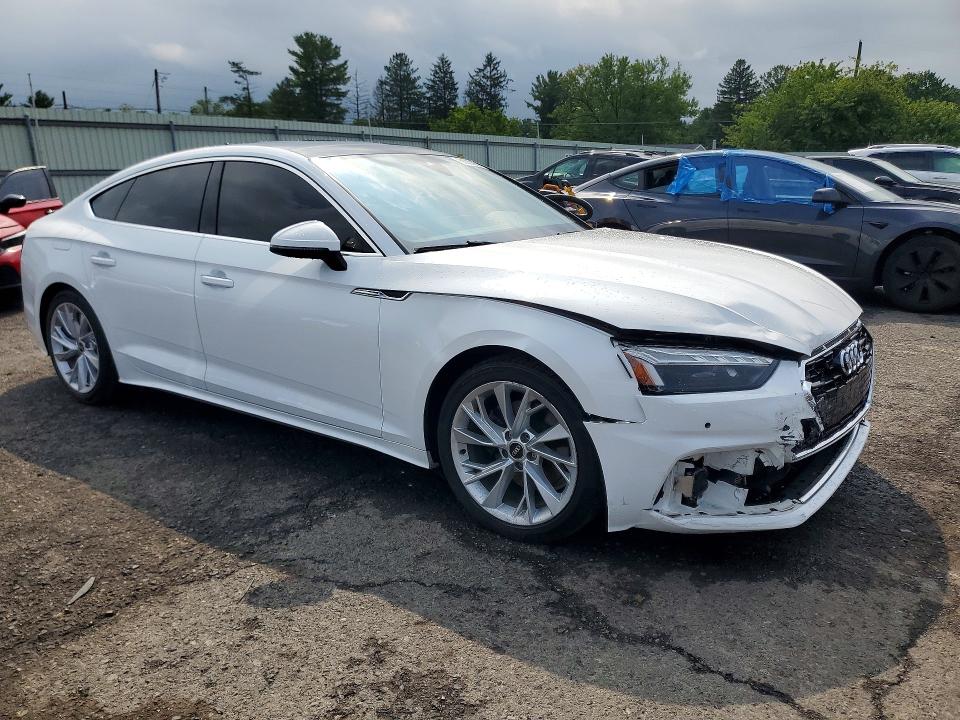 Photo 4 from auction – 2023 AUDI A5 with VIN WAUCBCF56PA013283