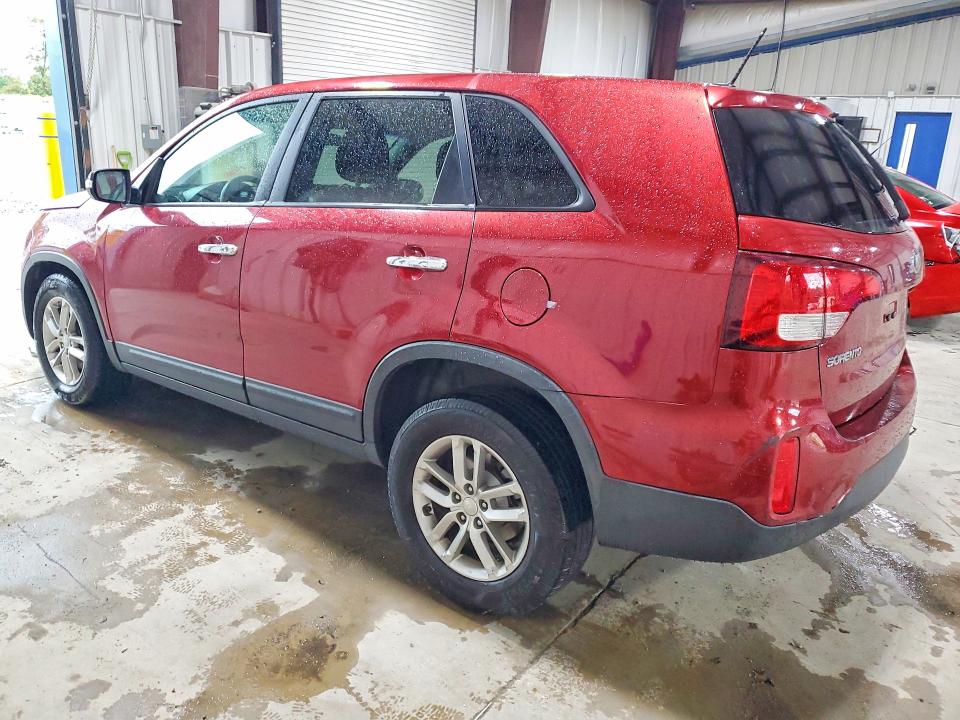 Photo 2 from auction – 2015 KIA SORENTO with VIN 5XYKT3A67FG599762