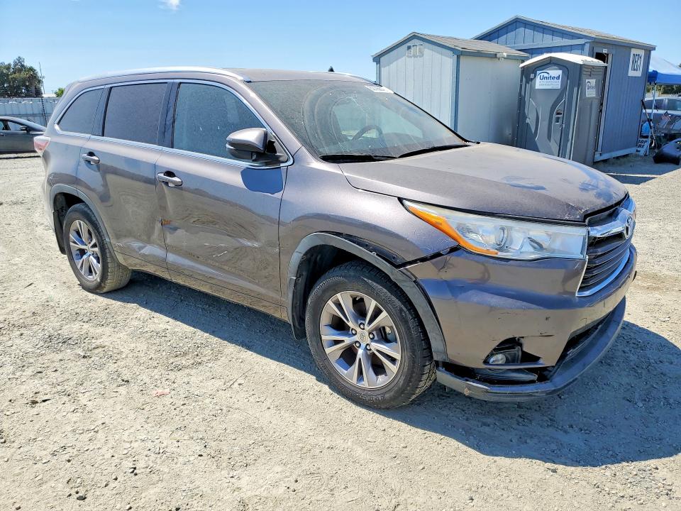 Photo 4 from auction – 2014 TOYOTA HIGHLANDER with VIN 5TDJKRFH1ES062866