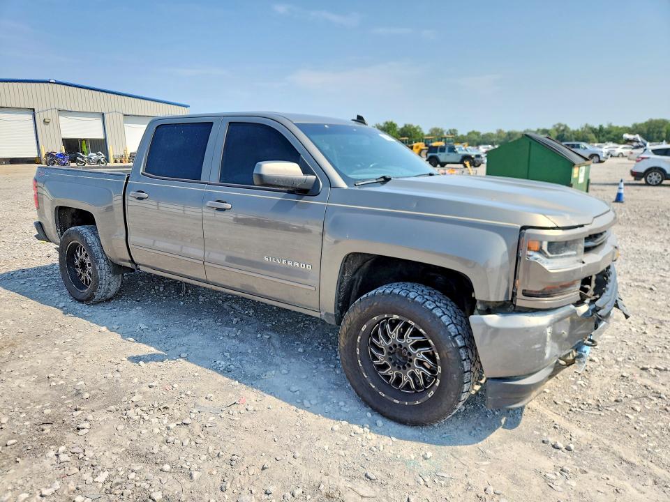 Photo 4 from auction – 2017 CHEVROLET SILVERADO with VIN 3GCUKREC8HG316935
