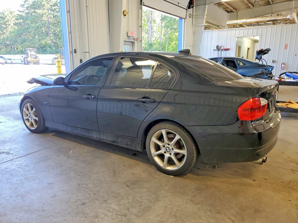 Photo 2 from auction – 2008 BMW 328 with VIN WBAVC93558K039060
