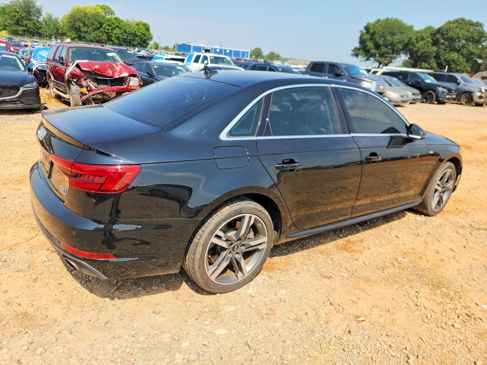 Photo 3 from auction – 2017 AUDI A4 with VIN WAUENAF42HN007552