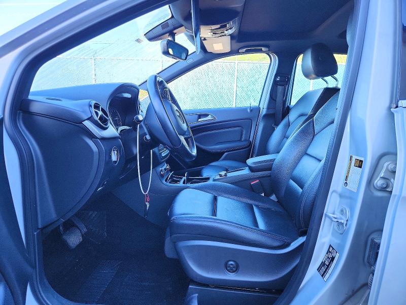 Снимка 7 от търг – 2016 MERCEDES-BENZ B с VIN WDDMH4GB2GJ390229