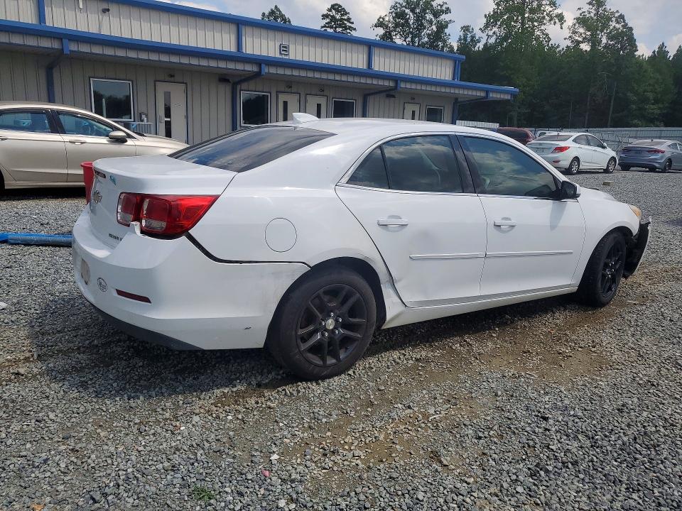 Фото 3 с аукциона – 2015 CHEVROLET MALIBU с VIN 1G11C5SL3FF201096