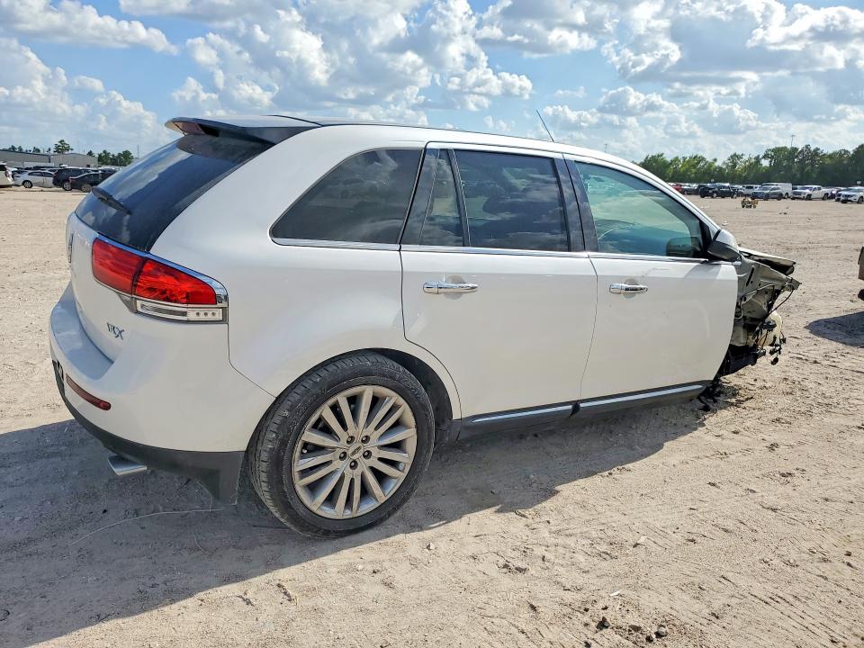 Фото 3 с аукциона – 2011 LINCOLN MKX с VIN 2LMDJ6JK1BBJ33143