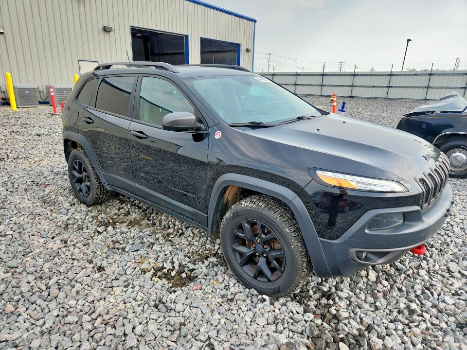 Photo 4 from auction – 2017 JEEP CHEROKEE with VIN 1C4PJMBS5HW555004
