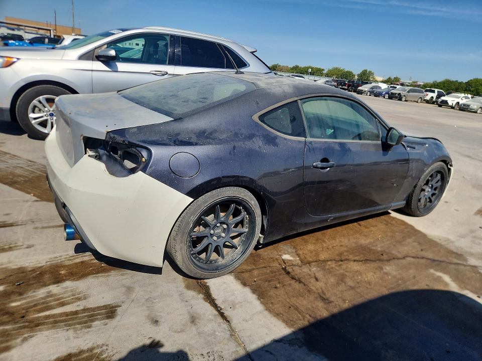 Zdjęcie 3 z aukcji – 2013 SCION FR-S z VIN JF1ZNAA11D1704574