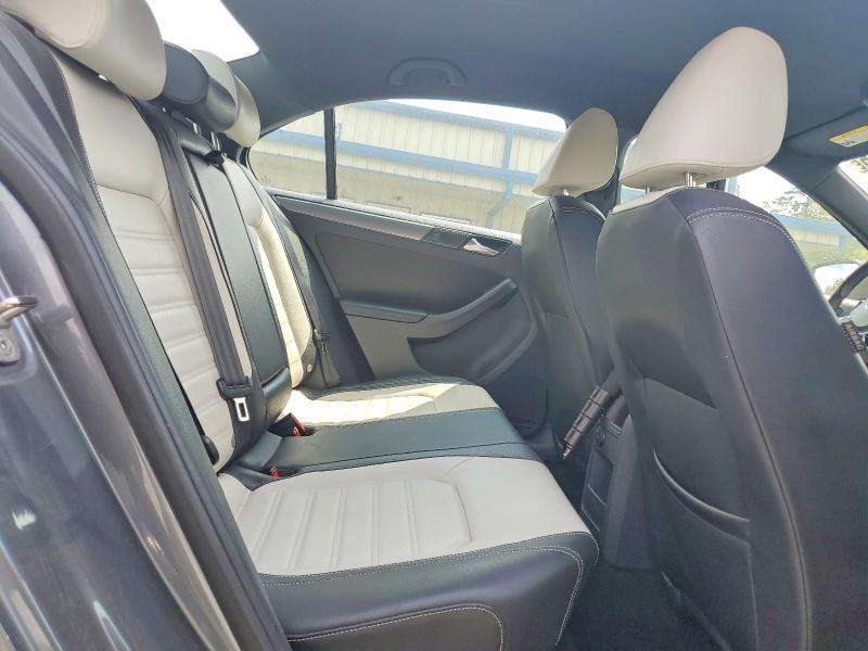 Photo 10 from auction – 2016 VOLKSWAGEN JETTA with VIN 3VWD17AJ5GM245587