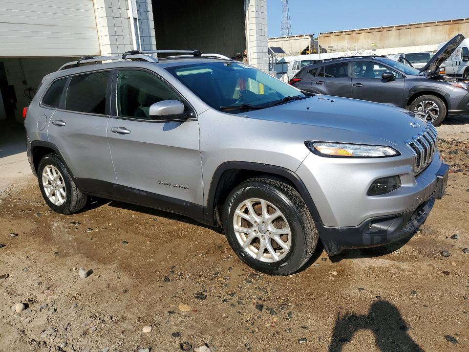 Photo 4 from auction – 2014 JEEP CHEROKEE with VIN 1C4PJMCB2EW185902