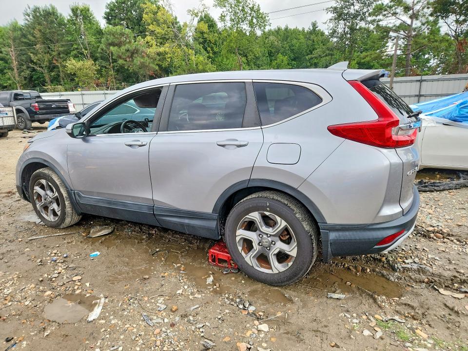 Photo 2 from auction – 2019 HONDA CR-V with VIN 2HKRW2H86KH621258