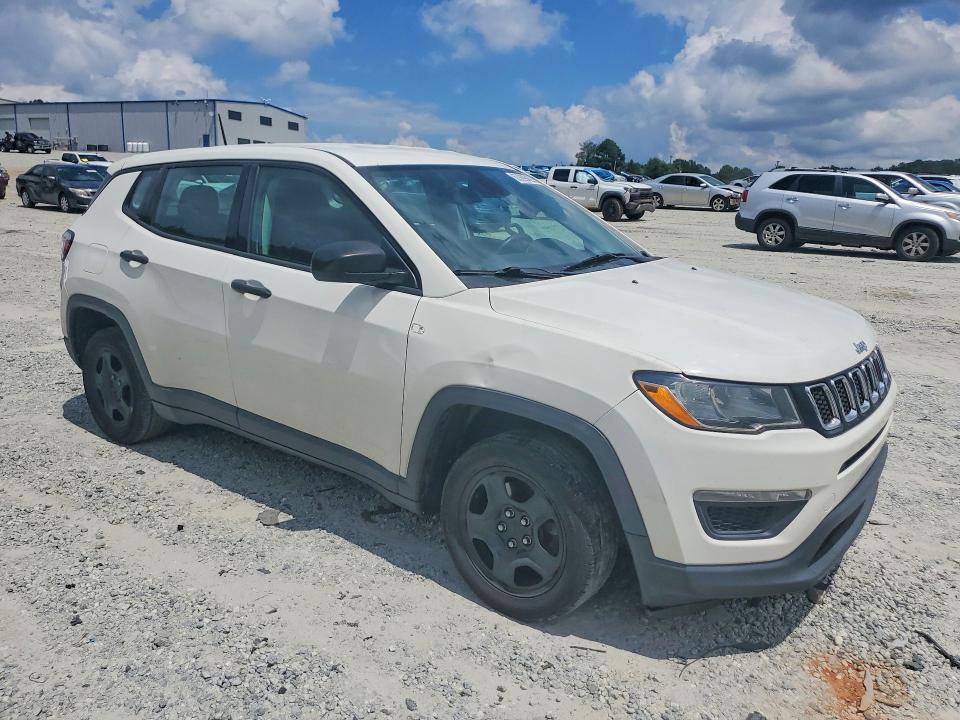 Photo 4 from auction – 2018 JEEP COMPASS with VIN 3C4NJCAB1JT151826