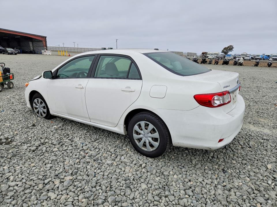 Photo 2 from auction – 2011 TOYOTA COROLLA with VIN JTDBU4EE2BJ097045
