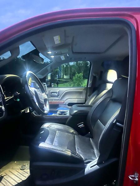 Photo 9 from auction – 2019 GMC SIERRA with VIN 1GT12REYXKF236737