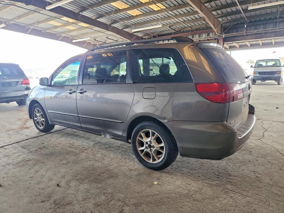Photo 2 from auction – 2005 TOYOTA SIENNA with VIN 5TDZA22C75S297800