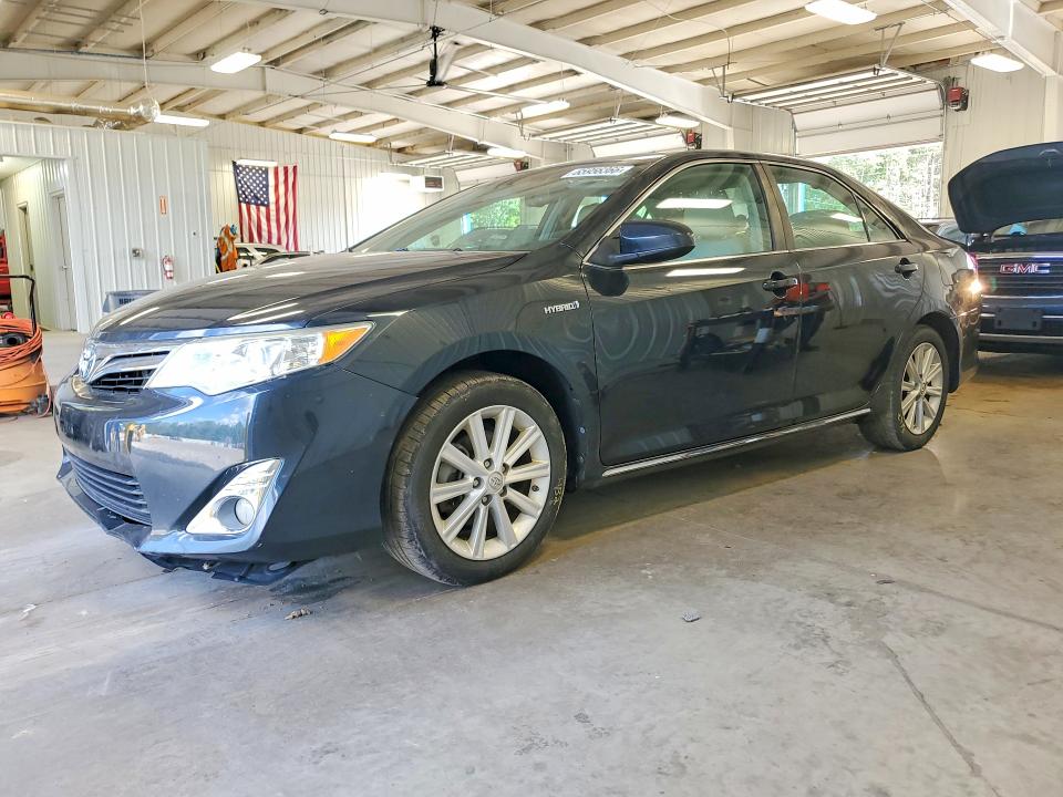 Photo 1 from auction – 2014 TOYOTA CAMRY HYBRID with VIN 4T1BD1FK0EU097465