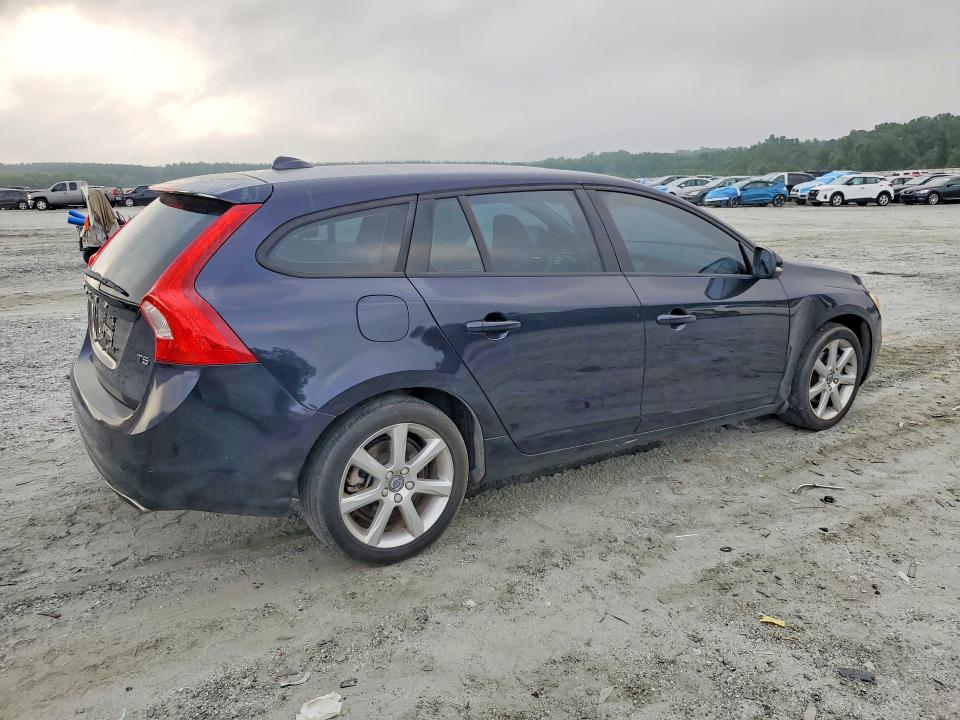 Photo 3 from auction – 2017 VOLVO V60 with VIN YV140MEJ3H1345422