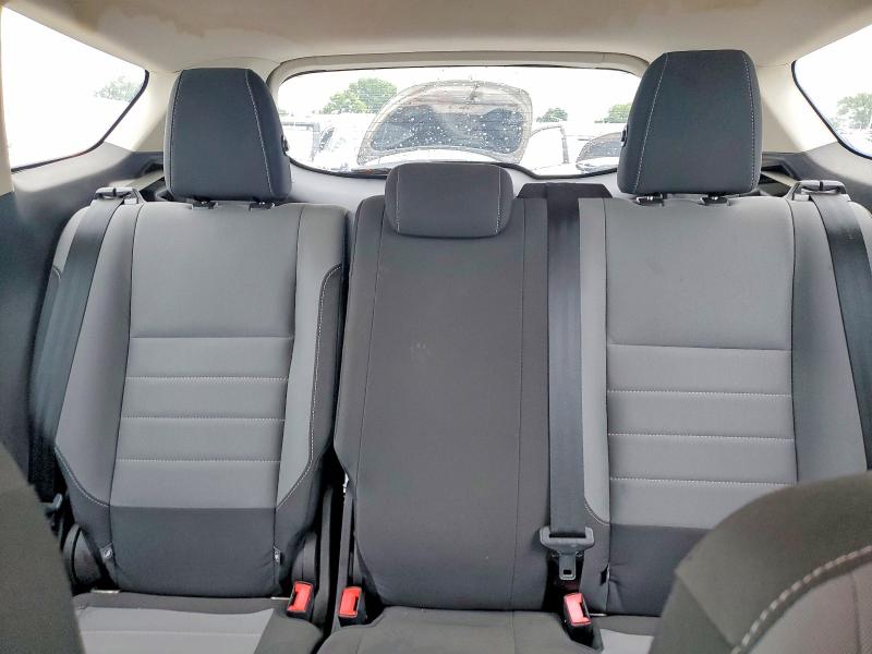 Photo 10 from auction – 2017 FORD ESCAPE with VIN 1FMCU0F78HUC21805