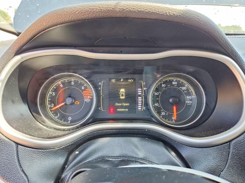 Photo 9 from auction – 2016 JEEP CHEROKEE with VIN 1C4PJLCB9GW230671