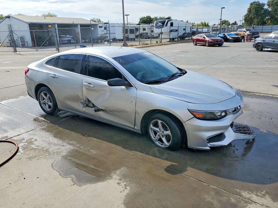 Photo 4 from auction – 2018 CHEVROLET MALIBU with VIN 1G1ZB5ST1JF277169