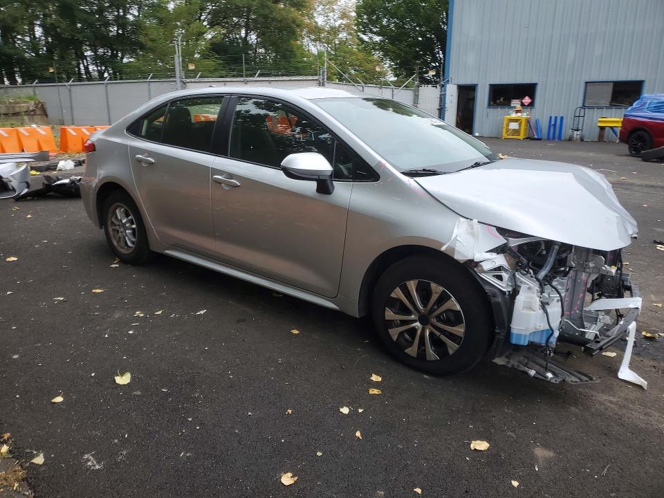 Photo 4 from auction – 2022 TOYOTA COROLLA with VIN JTDEAMDE7N3012118