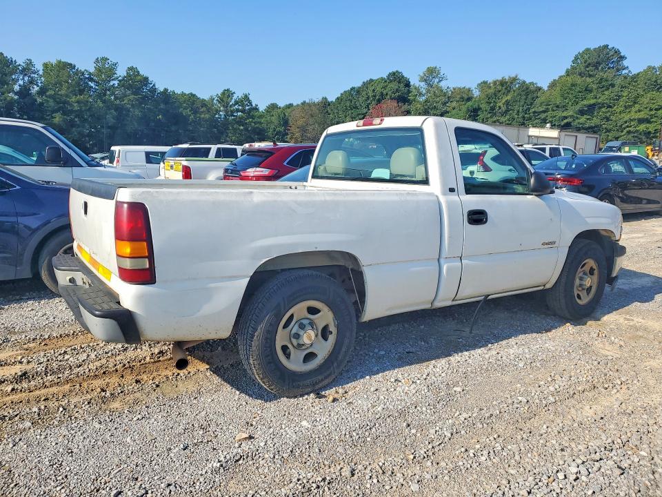 Photo 3 from auction – 2001 CHEVROLET SILVERADO with VIN 1GCEC14W61Z300494