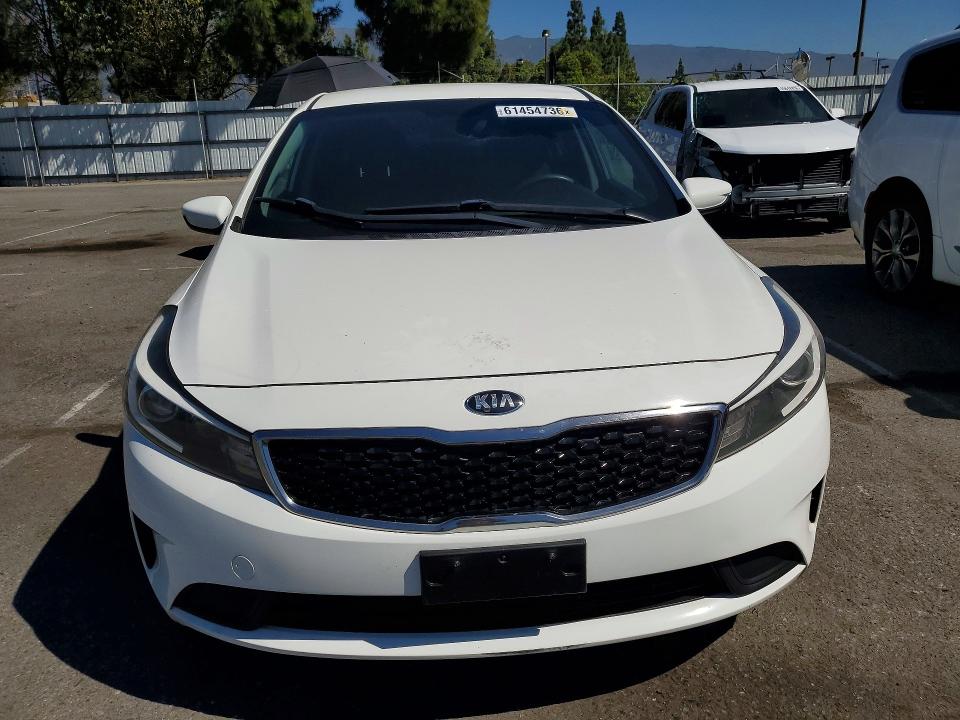 Photo 5 from auction – 2017 KIA FORTE with VIN 3KPFK4A7XHE121032