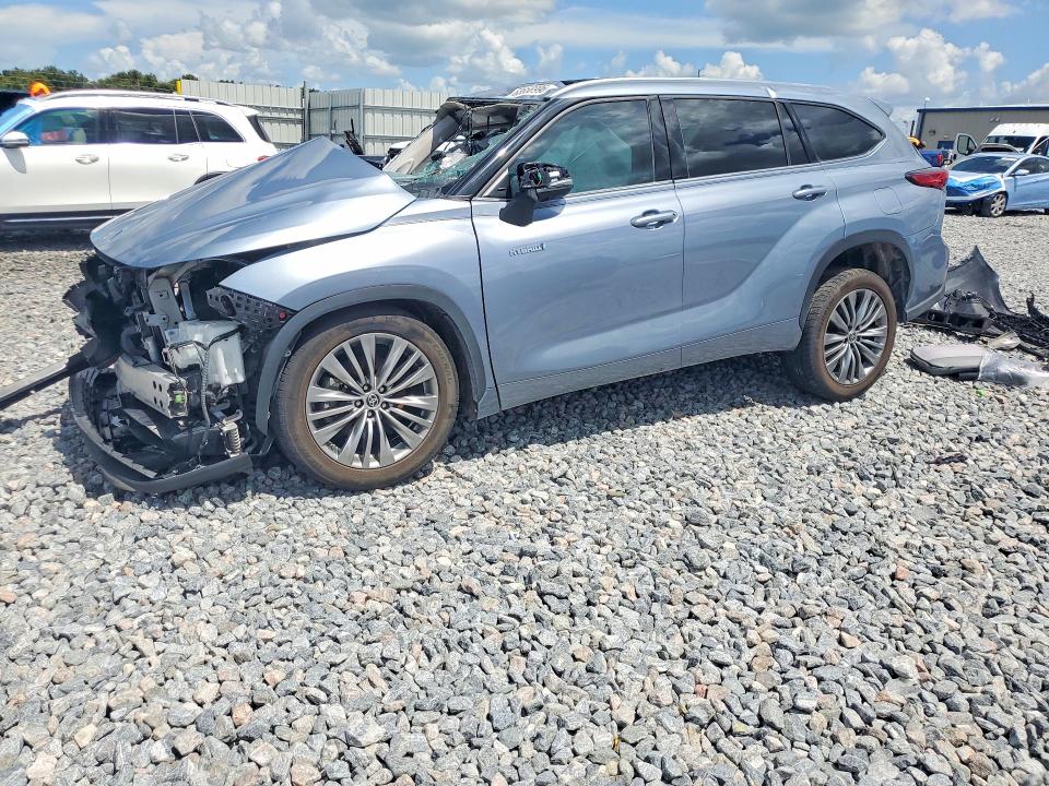 TOYOTA HIGHLANDER 2021 with VIN 5TDFARAH5MS009151 - Photo from auction