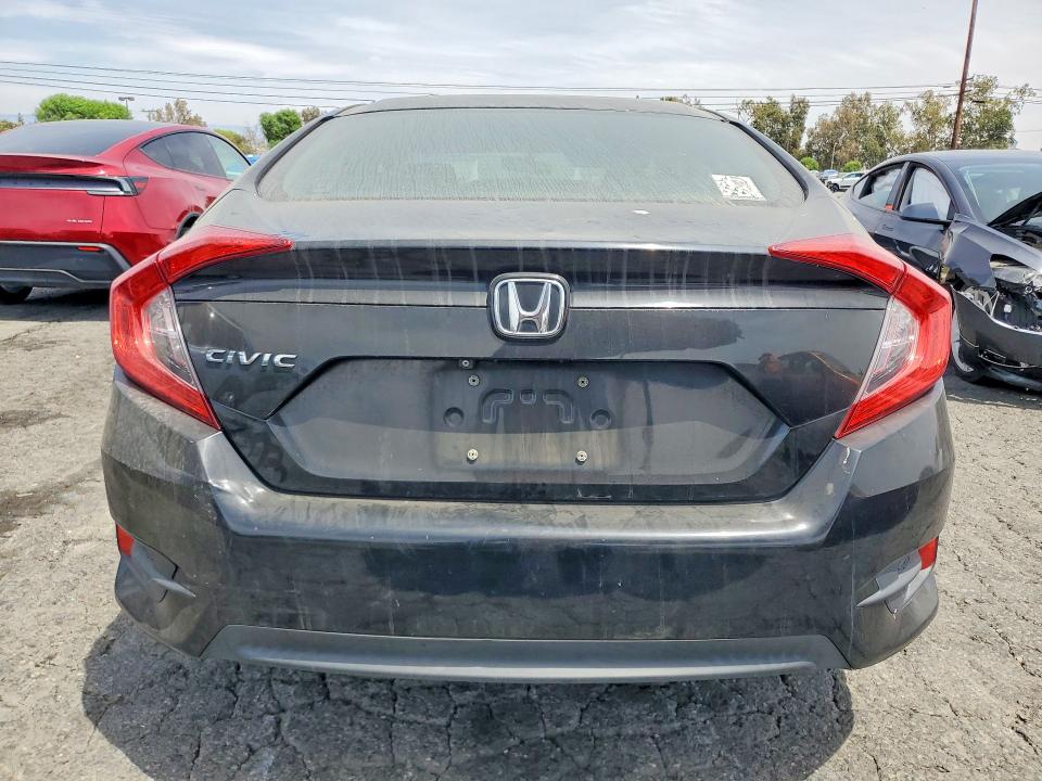 Photo 6 from auction – 2017 HONDA CIVIC with VIN 2HGFC2F50HH527691