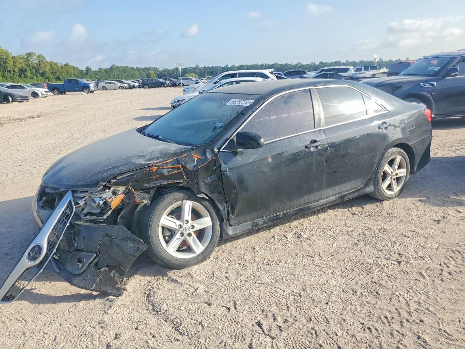 TOYOTA CAMRY 2014 z numerem VIN 4T1BF1FK8EU407792 - Zdjęcie z aukcji
