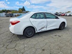 Zdjęcie 3 z aukcji – 2018 TOYOTA COROLLA z VIN 2T1BURHEXJC028431