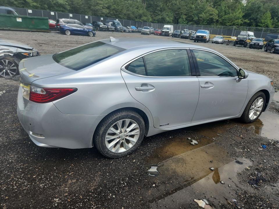 Photo 3 from auction – 2014 LEXUS ES with VIN JTHBW1GG4E2040320