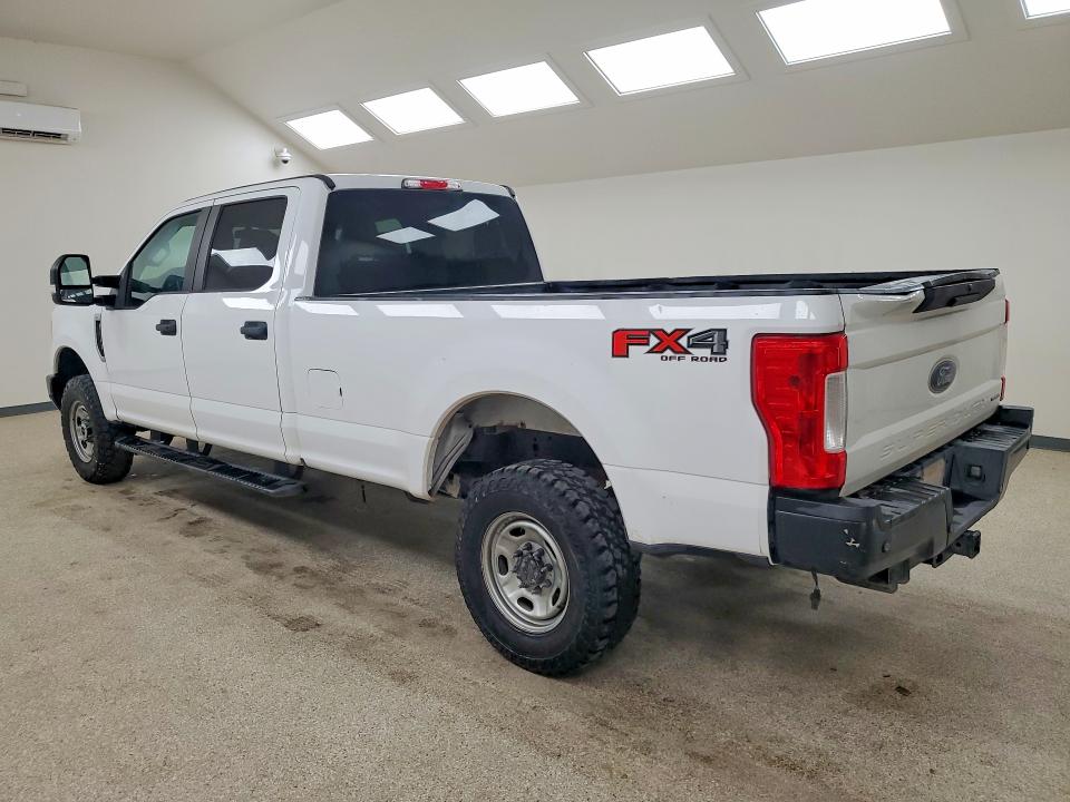 Photo 2 from auction – 2018 FORD F250 with VIN 1FT7W2B60JED02015