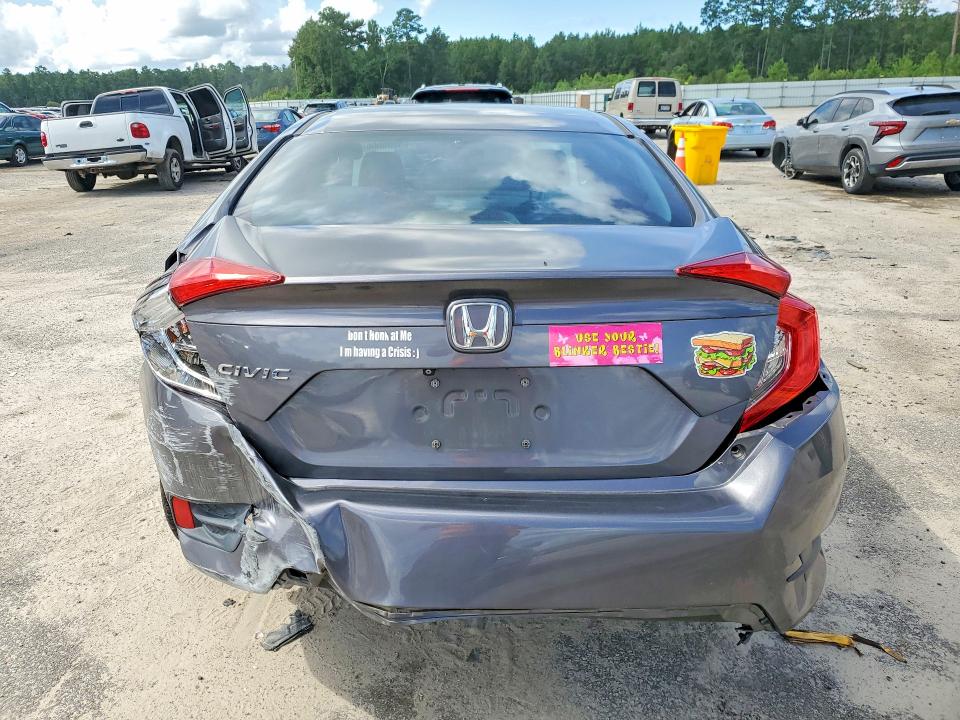 Photo 6 from auction – 2017 HONDA CIVIC with VIN 2HGFC2F53HH555128