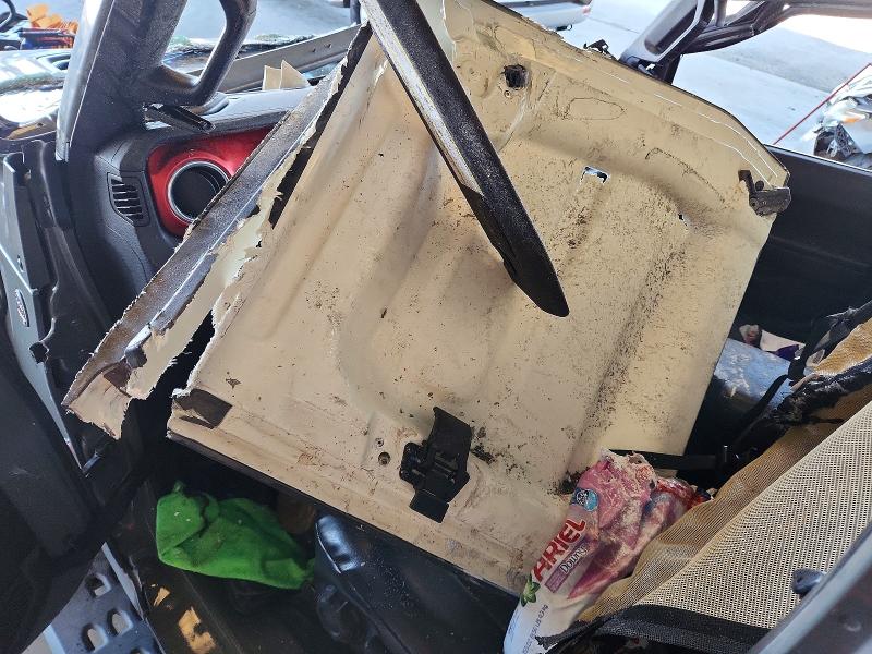 Photo 8 from auction – 2020 JEEP GLADIATOR with VIN 1C6JJTBG0LL162945