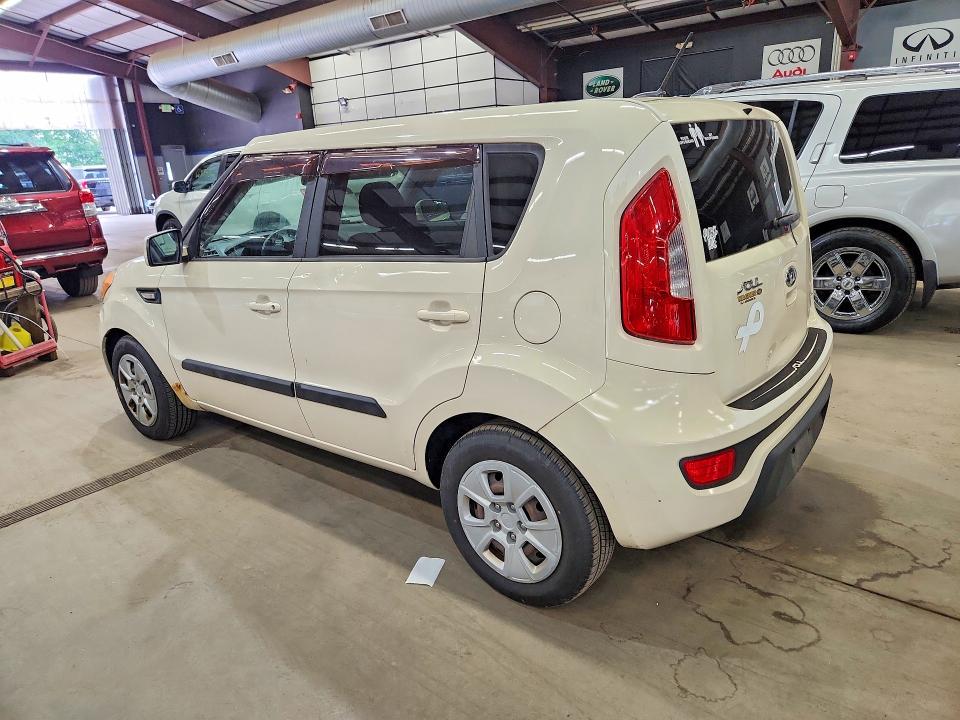 Photo 2 from auction – 2013 KIA SOUL with VIN KNDJT2A5XD7769071