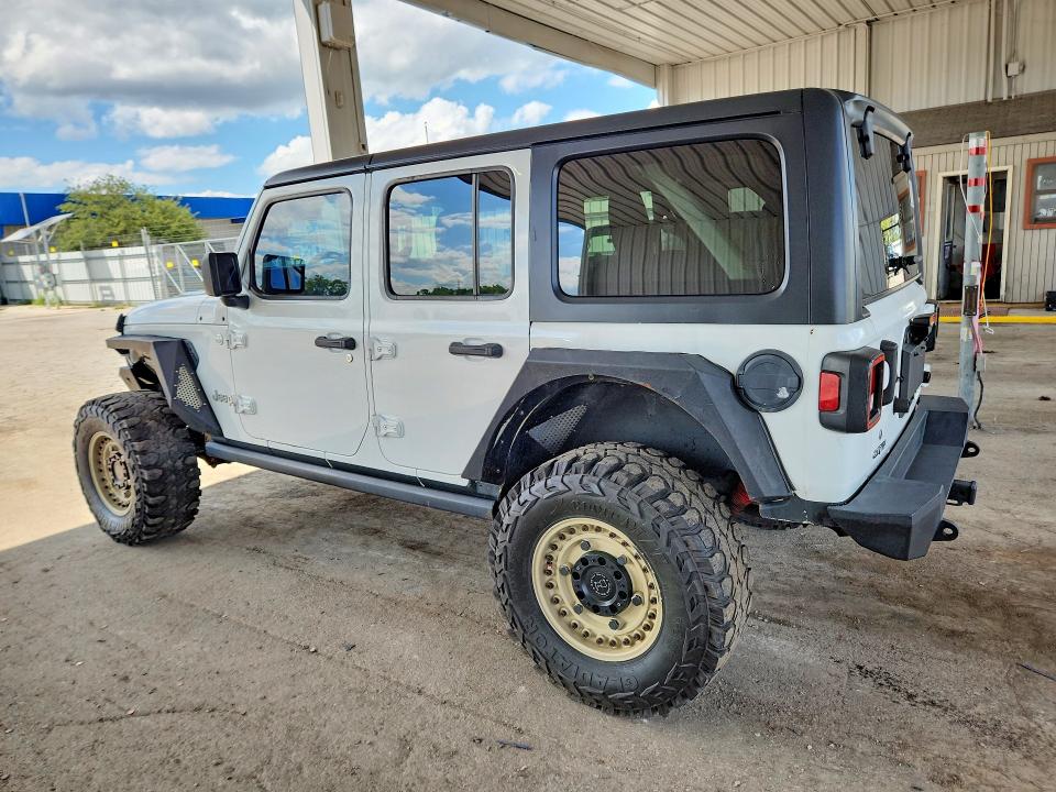 Photo 2 from auction – 2018 JEEP WRANGLER UNLIMITED with VIN 1C4HJXDG1JW122719
