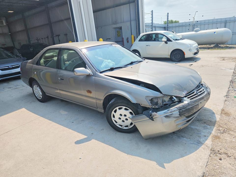 Photo 4 from auction – 1997 TOYOTA CAMRY with VIN 4T1BG22K7VU148950