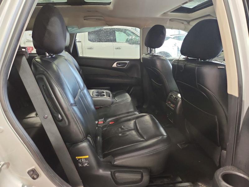 Снимка 11 от търг – 2015 NISSAN PATHFINDER с VIN 5N1AR2MM8FC686911