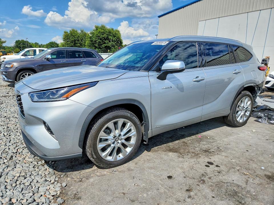 TOYOTA HIGHLANDER HYBRID 2021 с VIN 5TDXBRCH3MS521263 - Снимка от търг