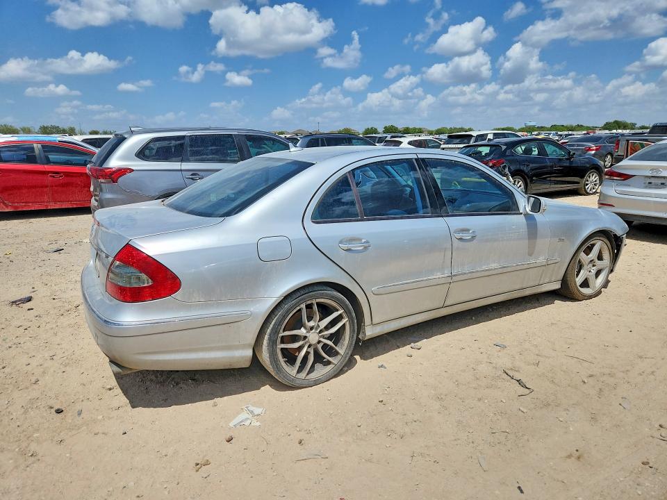 Photo 3 from auction – 2009 MERCEDES-BENZ E with VIN WDBUF56X09B370012