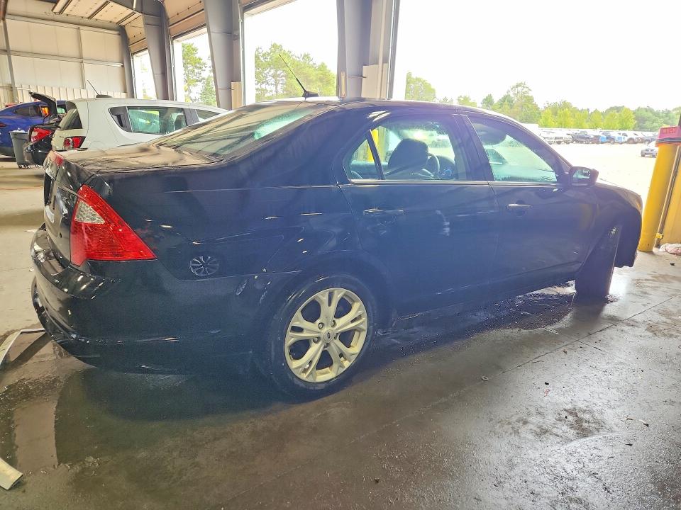 Photo 3 from auction – 2012 FORD FUSION with VIN 3FAHP0HA7CR164772