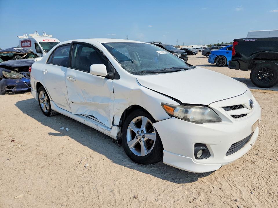 Photo 4 from auction – 2011 TOYOTA COROLLA with VIN 2T1BU4EE9BC753351