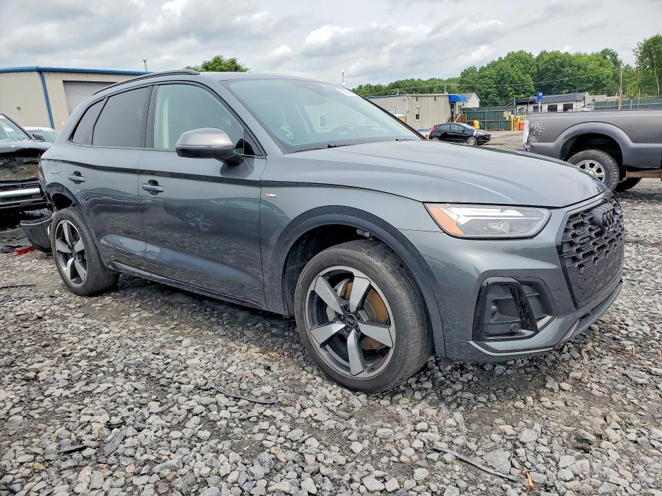 Photo 4 from auction – 2022 AUDI Q5 with VIN WA1EAAFY0N2113104