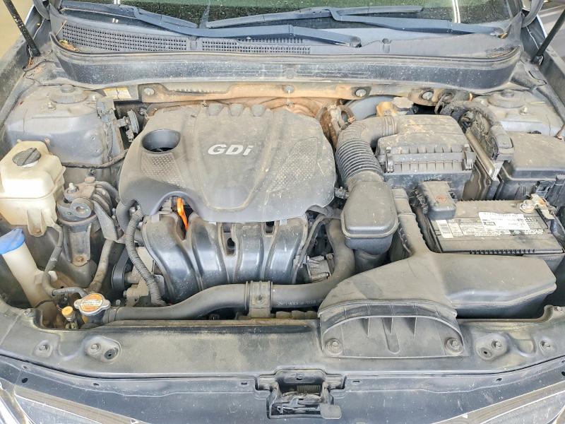 Photo 11 from auction – 2011 HYUNDAI SONATA with VIN 5NPEC4AC6BH223811
