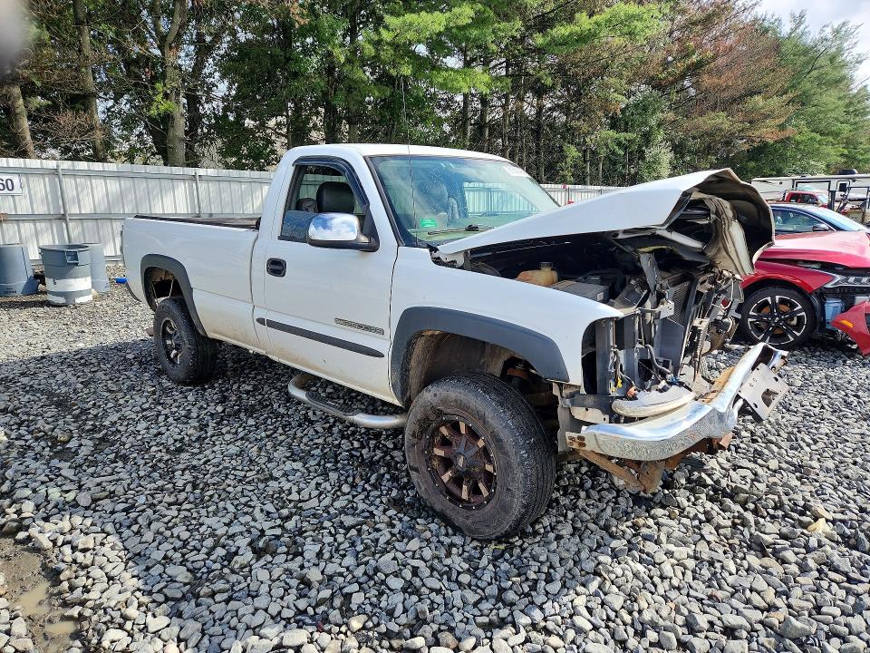 Photo 4 from auction – 2004 GMC SIERRA with VIN 1GTHC24U34E327441