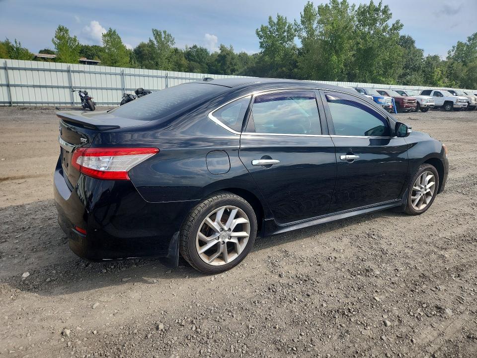 Photo 3 from auction – 2015 NISSAN SENTRA with VIN 3N1AB7AP1FY347910