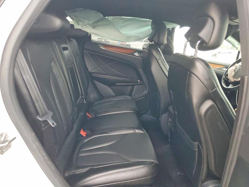 Photo 10 from auction – 2017 LINCOLN MKC with VIN 5LMTJ3DH0HUL21707